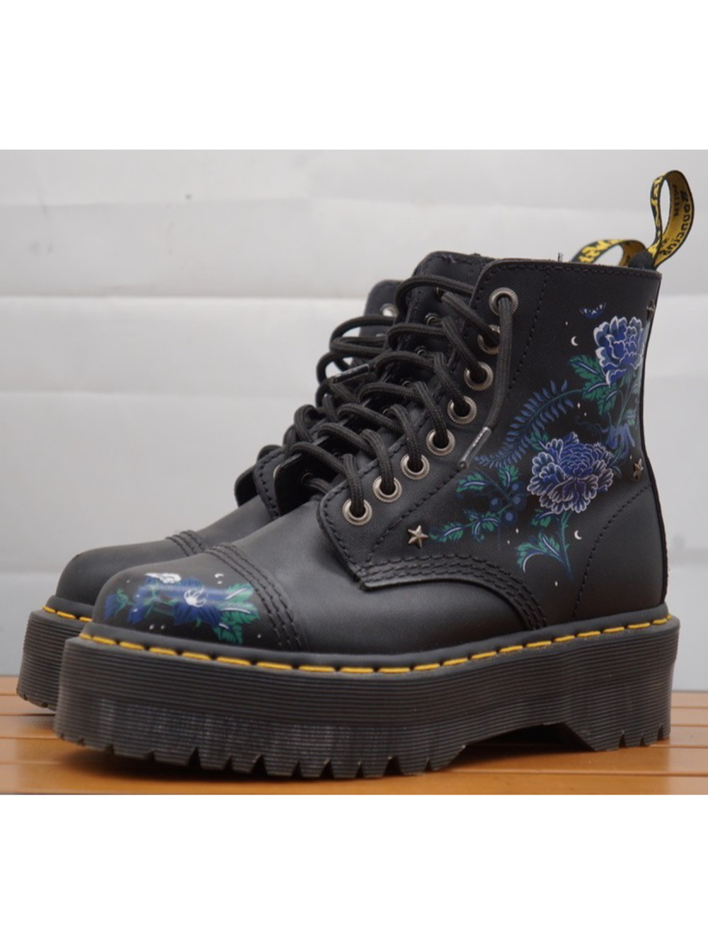 Dr. Martens Sinclair Mystic Floral Leather Platform Boots Women’s 5